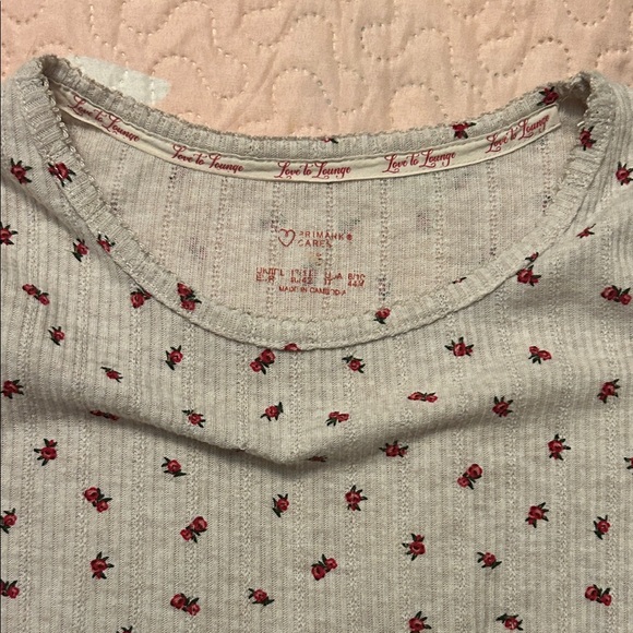 Primark Cream Ribbed Long Sleeve Top with Red Floral Print - Picture 14 of 15